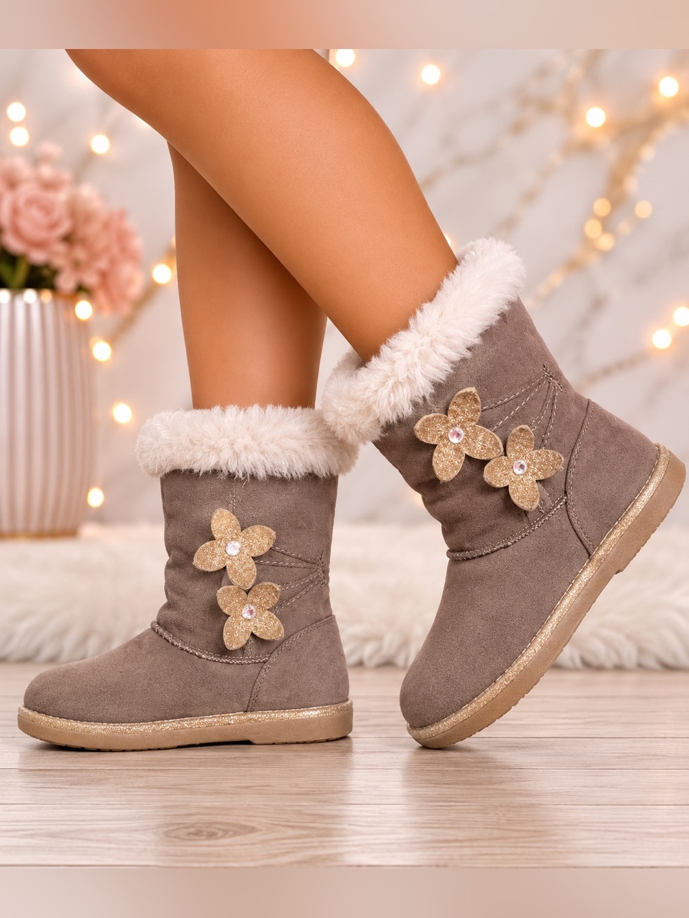 (0008) Girls: 3 Med Unbranded Faux Fur Boots- Y3